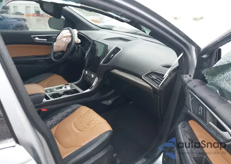 2024 Ford Edge Titanium z USA, uszkodzony, nr VIN 2FMPK4K92RBA31043